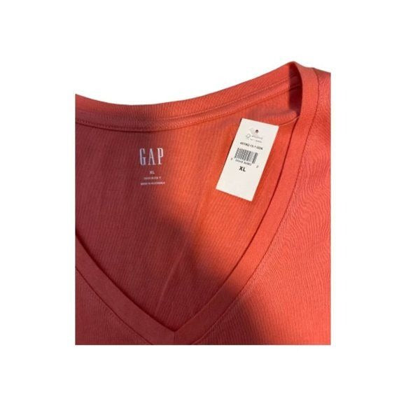 Gap Coral V neck Shirt