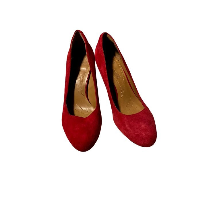 Clarks Red Ultra Suede Pumps