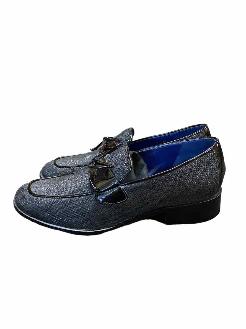 Valentina Size 7 Black Casual Shoes